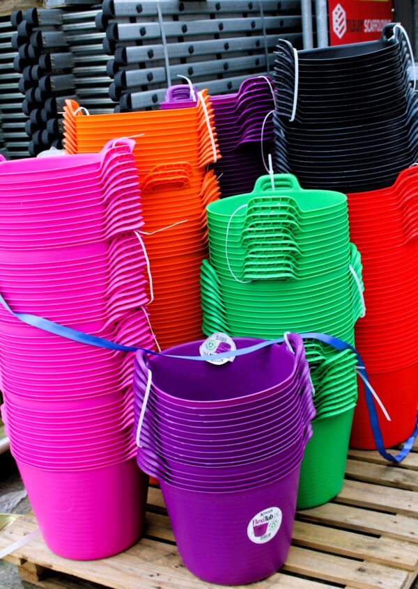 26 LTR COLOURED BUCKETS - Image 2